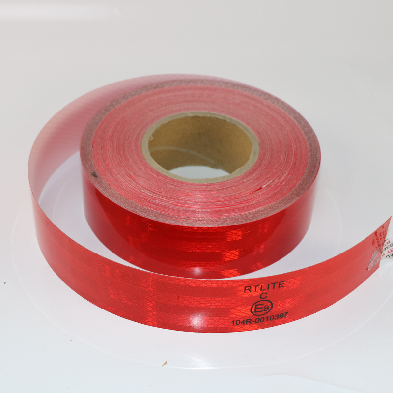 Retro-reflective tape for vehicle